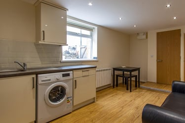1 bed house, Gordon Road, Plasnewydd, Cardiff, CF243AL - Image 3